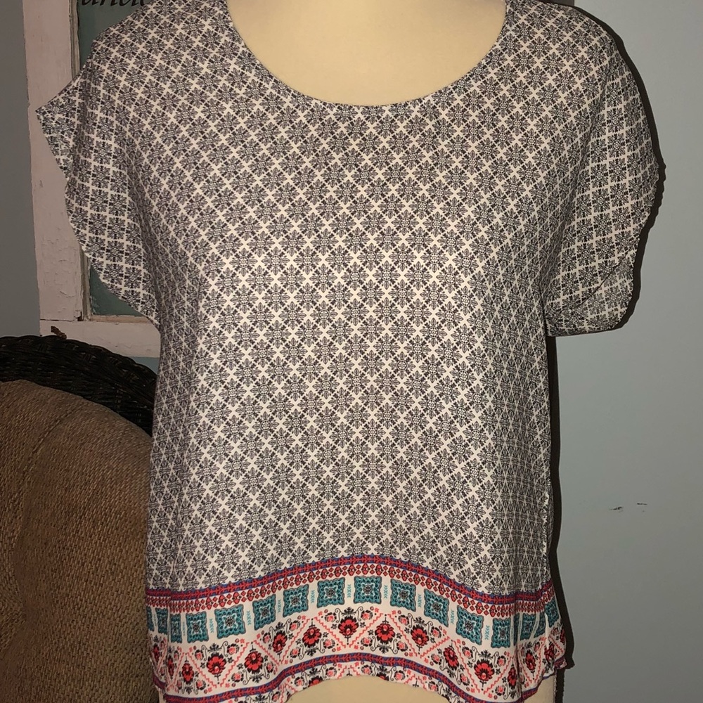 T-shirt top